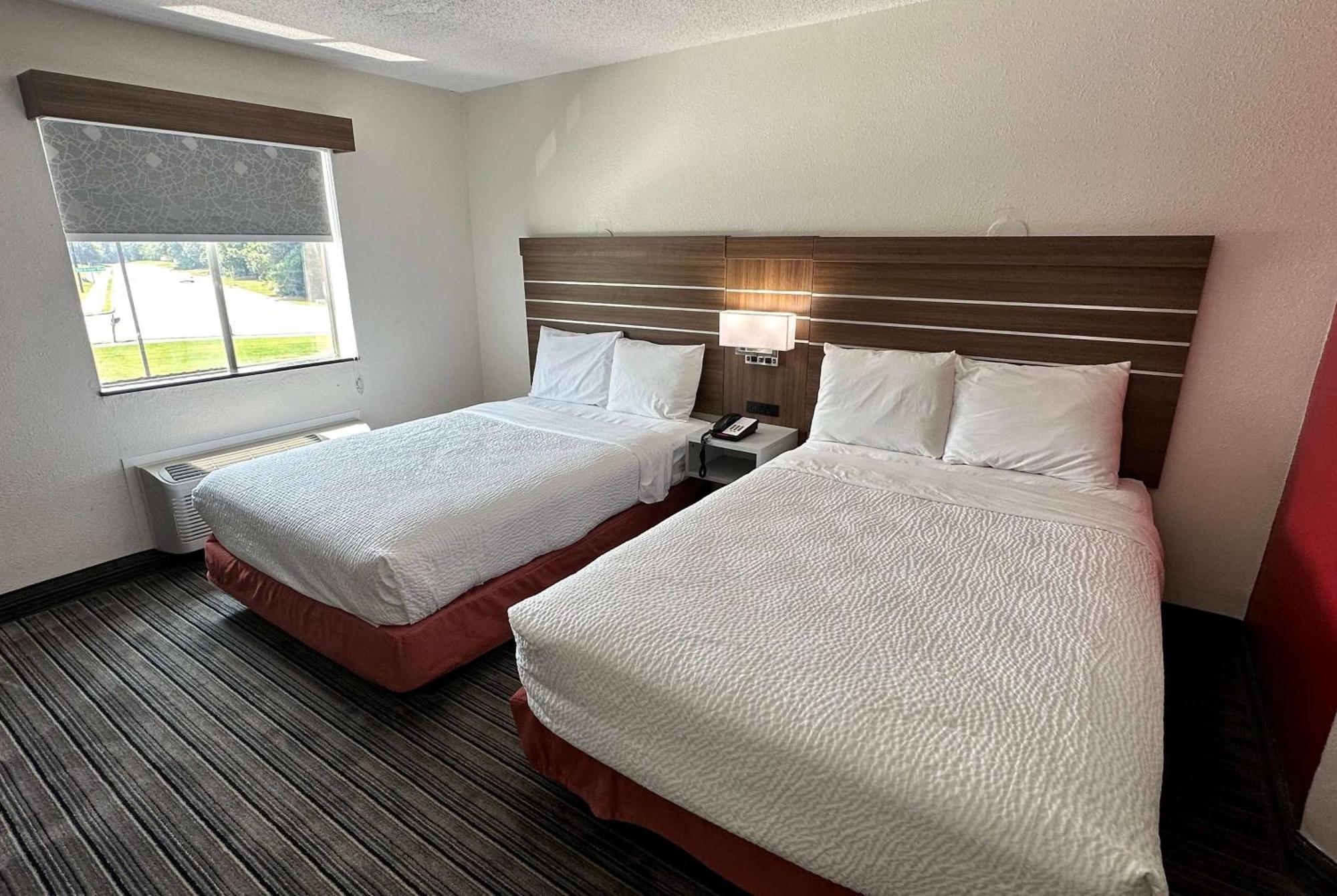 Ramada By Wyndham Lithia Springs Atlanta Hotel Екстериор снимка