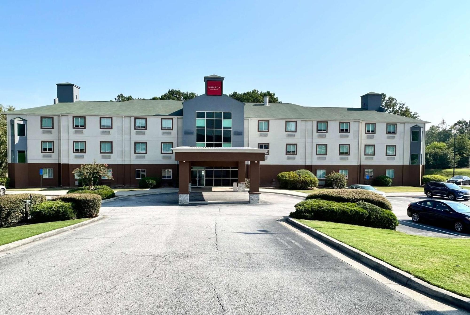Ramada By Wyndham Lithia Springs Atlanta Hotel Екстериор снимка