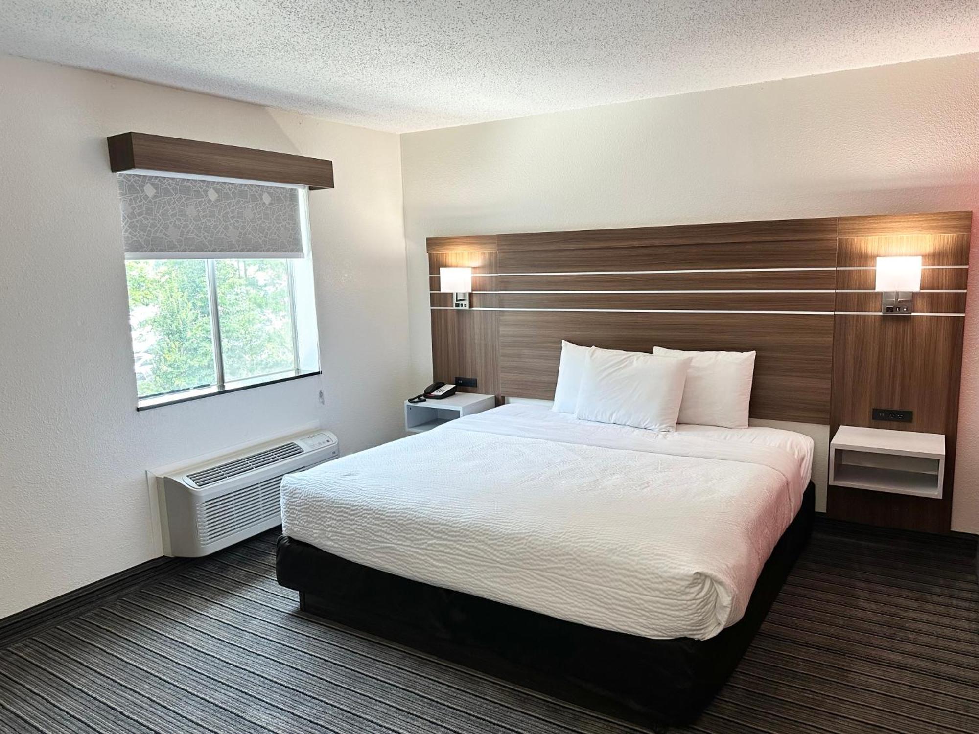 Ramada By Wyndham Lithia Springs Atlanta Hotel Екстериор снимка